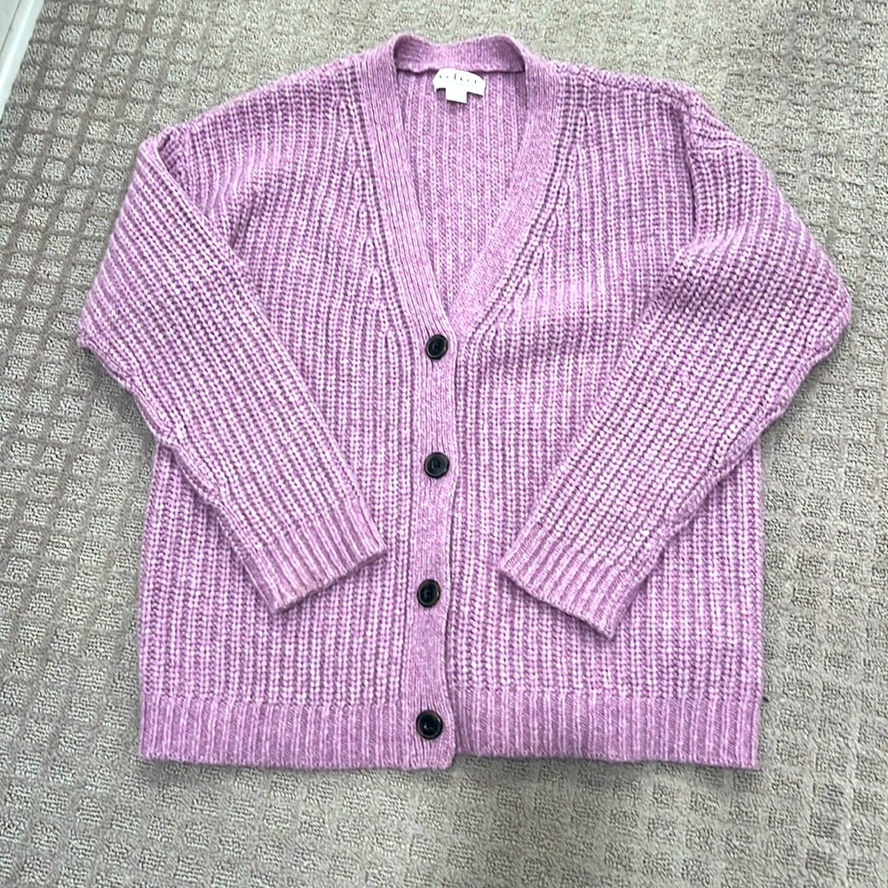 Velvet Brand by Graham & Spenser Lavender Cardigan in Size M.